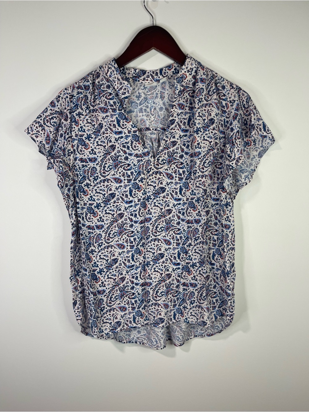 GAP Blue and White Paisley Short Sleeve Blouse